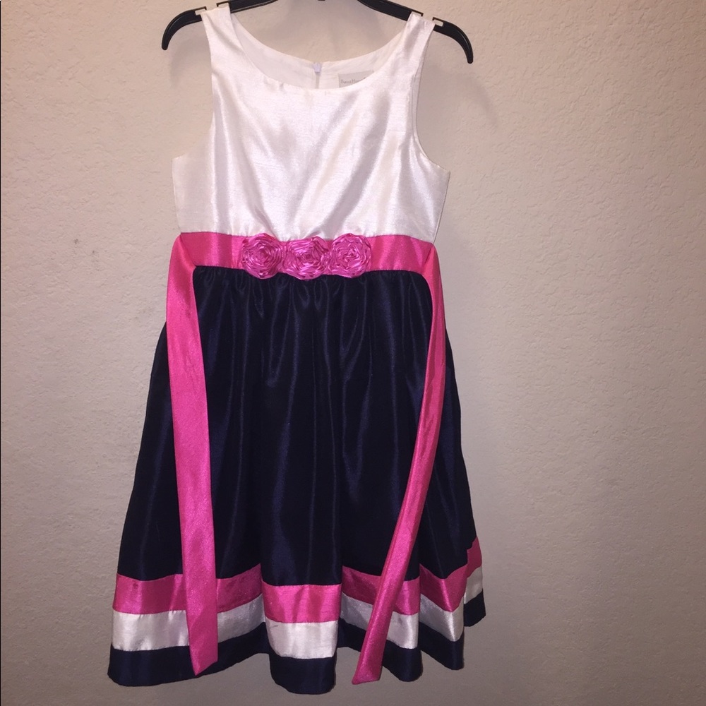 Sweet Heart Rose Dress Size 12